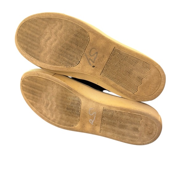 Steve Madden Quilted Black Slip-On Sneakers size 9 - Picture 8 of 8